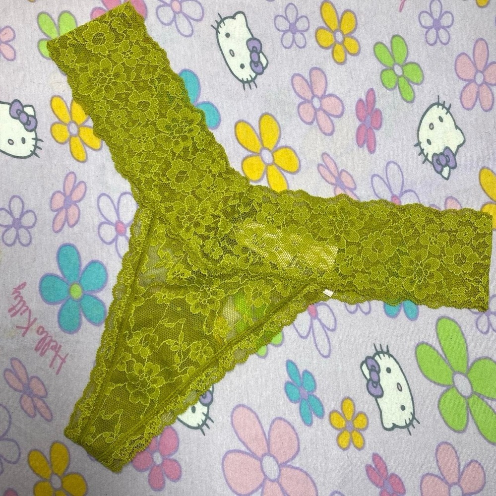 VICTORIA'S SECRET NEON GREEN YELLOW LACE THONG